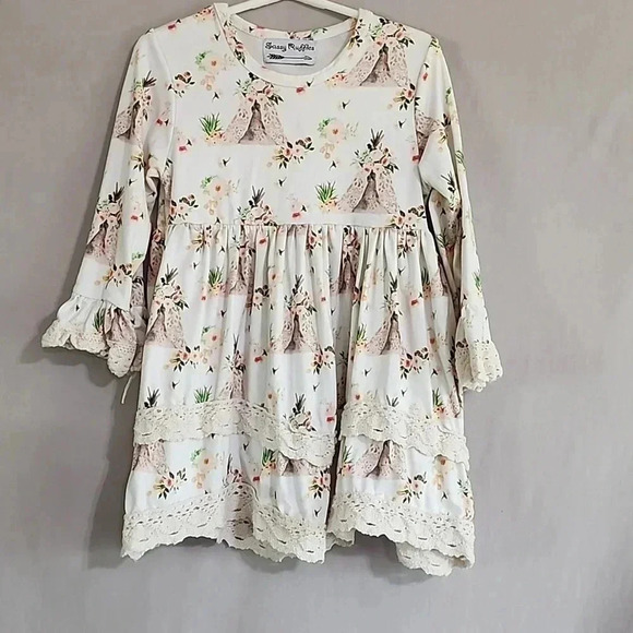 Girls Sassy Ruffles Boutique Dress with Crocheted Ruffles, Cream, Size 2T, EUC - Picture 2 of 8